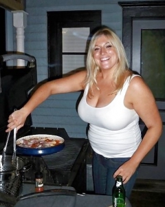 SmutDates.com Username \'BustyVikki\'