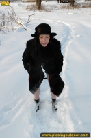 Winter pissing