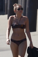 Miley cyrus crotch shot