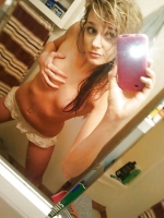 Selfie Amateur Babes - vol 17!
