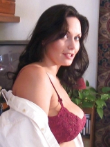Stunning ravishing brunette milf goddess