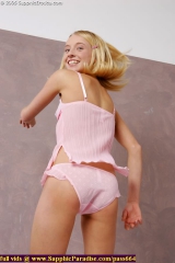 Sapphic Erotica graceful lesbian girls