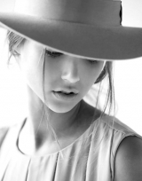 Women, ode to beauty