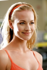 Yvonne Strahovski (Australian actress)