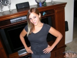 Teen Amateur Spreads Dirty Ass