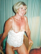 gilf fiona flashing in hotel room