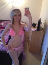 Teen blonde model wannabee - cute tata fan nude selfies
