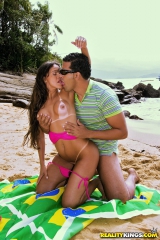 Brasilian latina Adryanna Duarte