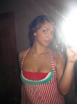 Amateur teen cutie pussy selfies - showing off what her moth