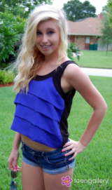 more young teenage girls