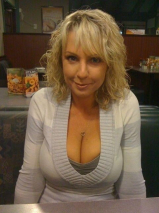 MATURE LADIES BOOBS