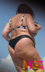 bbw beach candid