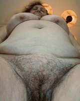 granny shows pussy