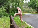 je suis nu sur la route