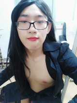 Chinese cross dresser Xiao Zuo takes a selfie
