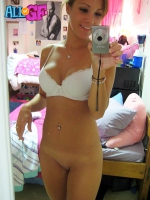 Girlfriend pics of pussy