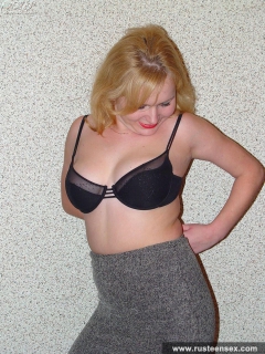 Young secretary stripping - N