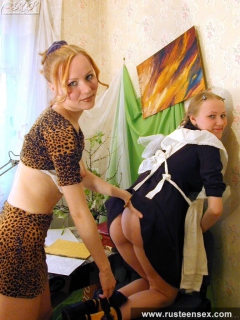 Russian teen blonde lesbians dildo sex - N