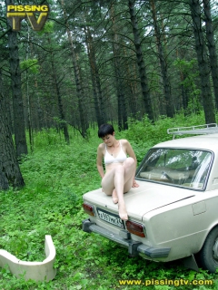 Teen pisses in the forest - N
