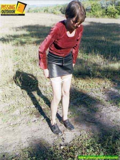 Young slim girl peeing - N