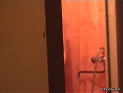 Honey, I'm taking a shower - N