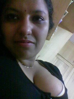 Indian aunties - N