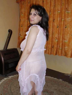 Arab milf 2 - N