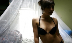 Alternative hotties - N