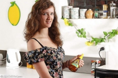 Pretty Aussie girl spills honey onto her body - N