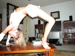 Amateur Honey 79 - N