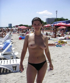 Cute Wife Holidays - N