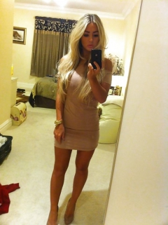 SMOKING GIRLS - N