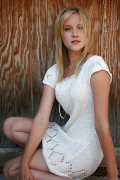 Jessy Schram - N