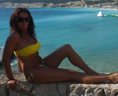 Nice brunette milf - N