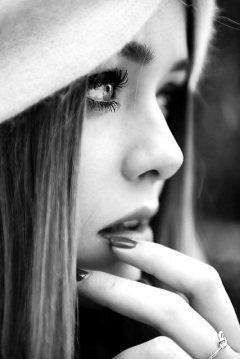 Faces V - N