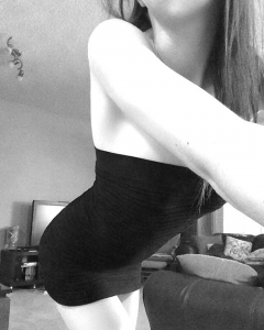 Emo hipster selfie slag - teen seductress likes a good pose - N