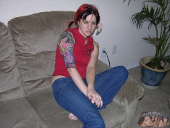 PUNK METALHEAD Babe Shows Hairy Asshole - N