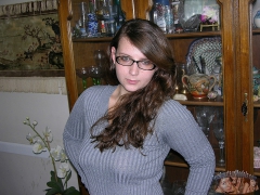 Glasses Babe Modeling Nude - N