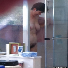Grannies and moms-in-laws caught on spy camera - N