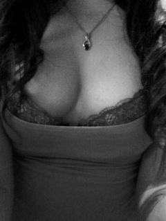 Brunette hottie teen - british amateur nude at home - N