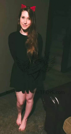Cracking teen body shots - hot teen likes her nipples played - N