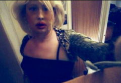 Ricchione travestito italiano voglioso di cazzo nel culo - N