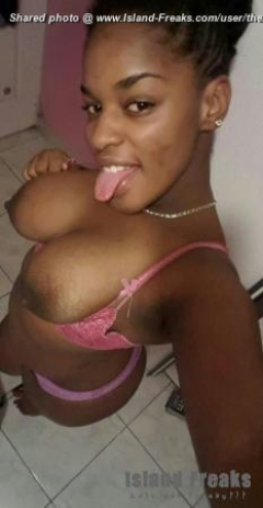 boobs - N