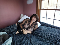 Gorgeous Amateur Mature Cocksucker Black Lingerie Photo Shoo - N