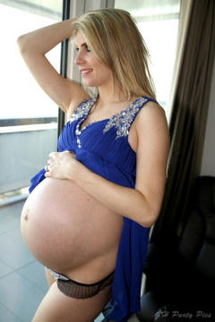 pregnant ASHLEIGH MCKENZIE - N