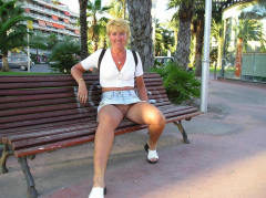 Amateur milfs - N