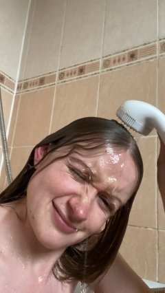 i want a big juicy cock to fill my tight pussy look at my pr - N