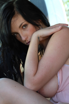 Natural breasts - N