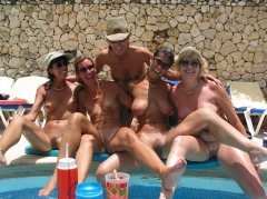 Ladies Gang II - N