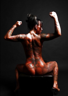 Pierced Tatoo Queen 2 - N